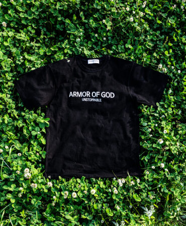 아머오브갓 반팔티 블랙화이트 (ARMOR OF GOD T-shirt)