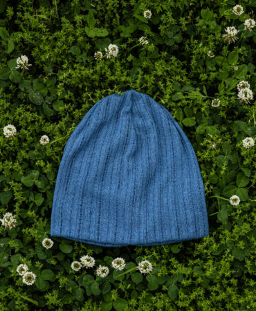 린넨 니트 골지 비니 인디고 (linen knit beanie)