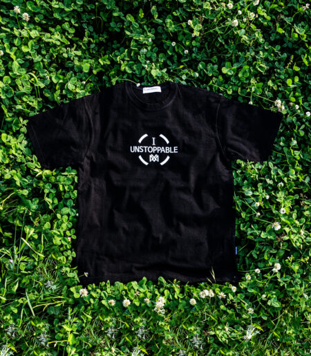 아이엠 언스탑퍼블 반팔티 블랙화이트 (IAM UNSTOPPABLE T-shirt)