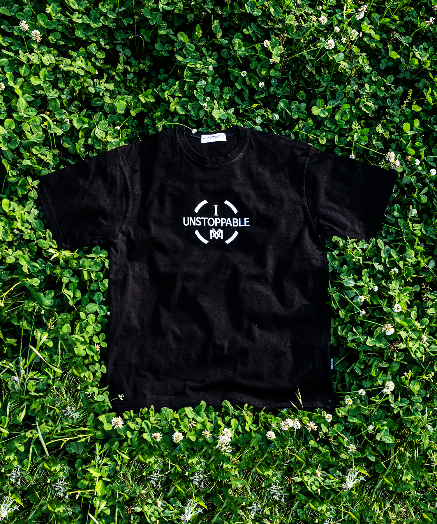 아이엠 언스탑퍼블 반팔티 블랙화이트 (IAM UNSTOPPABLE T-shirt)