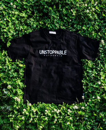 언스탑퍼블 어센틱 반팔티 블랙화이트 (UNSTOPPABLE authentic T-shirt)