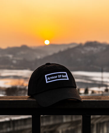 아머오브갓 박스로고 볼캡 블랙화이트 (ARMOR OF GOD box logo ballcap)
