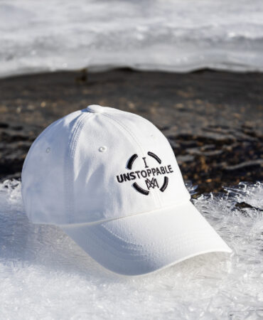 아이엠 언스탑퍼블 볼캡 화이트 (IAM UNSTOPPABLE ballcap)