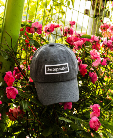 언스탑퍼블 박스로고 볼캡 차콜 (UNSTOPPABLE box logo ballcap)