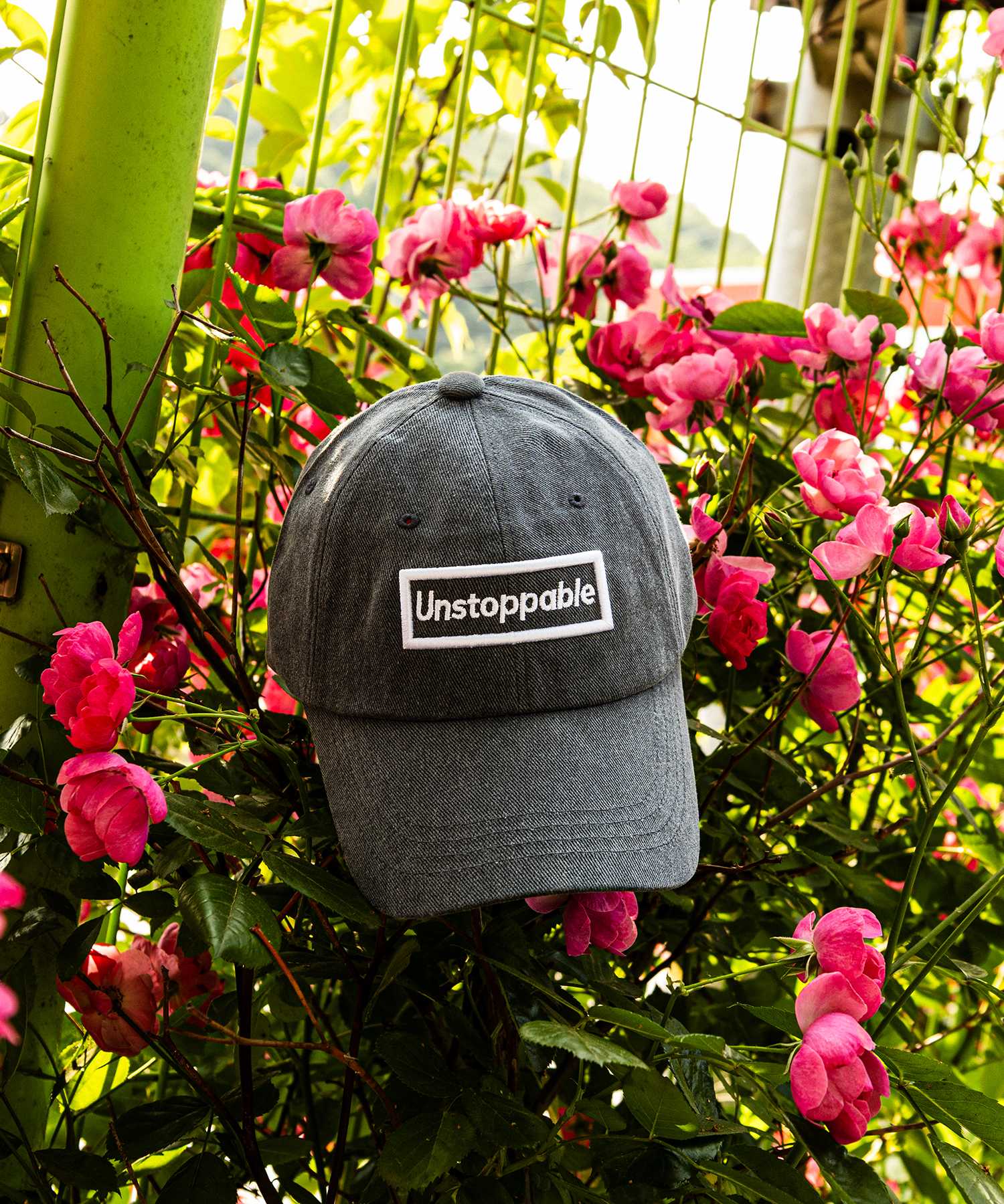 언스탑퍼블 박스로고 볼캡 차콜 (UNSTOPPABLE box logo ballcap)