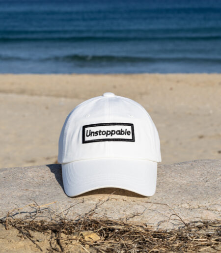 언스탑퍼블 박스로고 볼캡 화이트 (UNSTOPPABLE box logo ballcap)