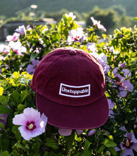 언스탑퍼블 박스로고 평챙 플랫캡 마룬와인 (UNSTOPPABLE box logo flat cap)