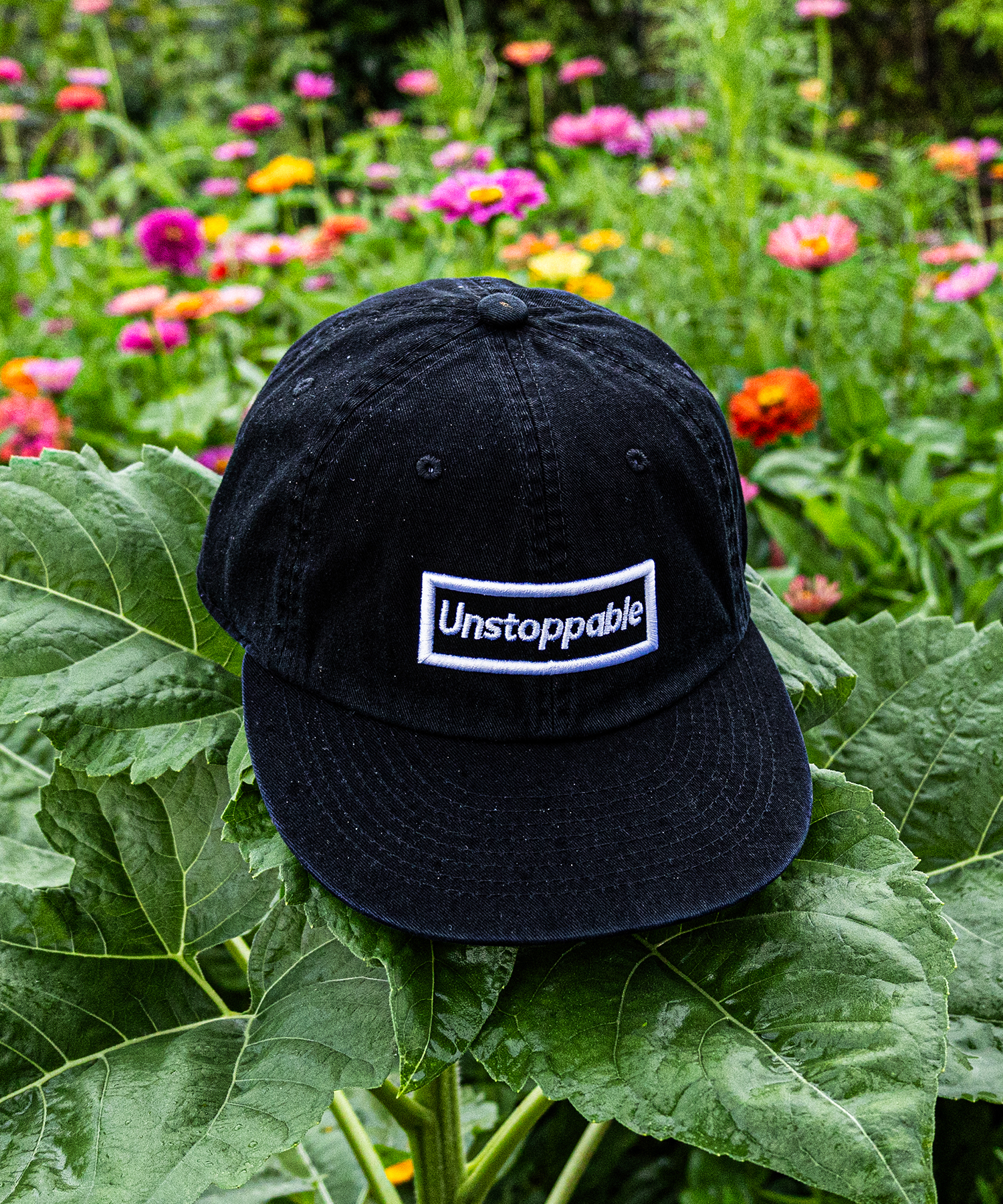 언스탑퍼블 박스로고 평챙 플랫캡 블랙 (UNSTOPPABLE box logo flat cap)